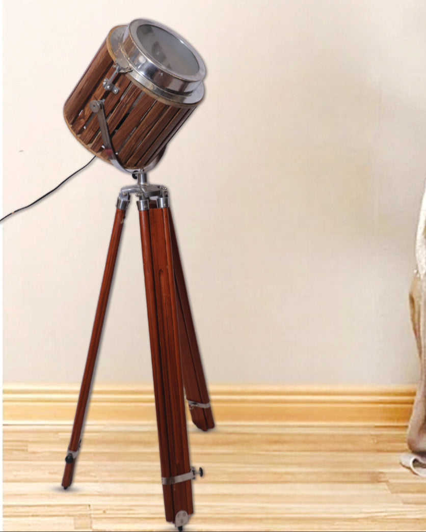Focus lights lamp