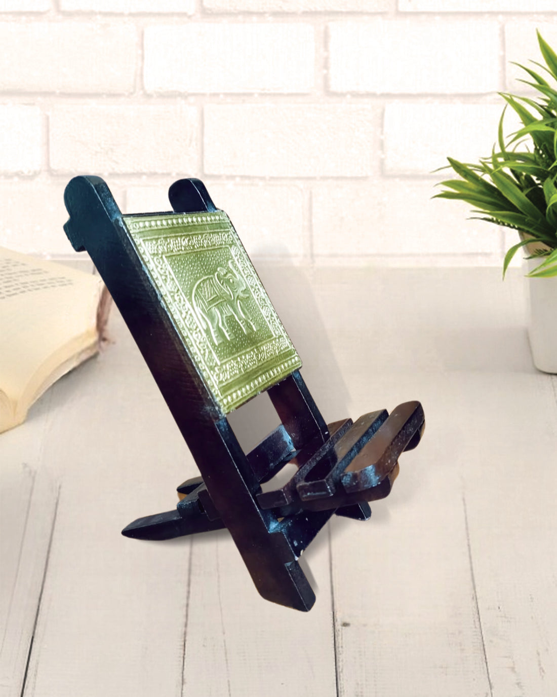 Handcrafted WD Half Brass Mobile Stand